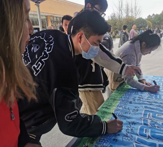 图片4.png 图片4.png