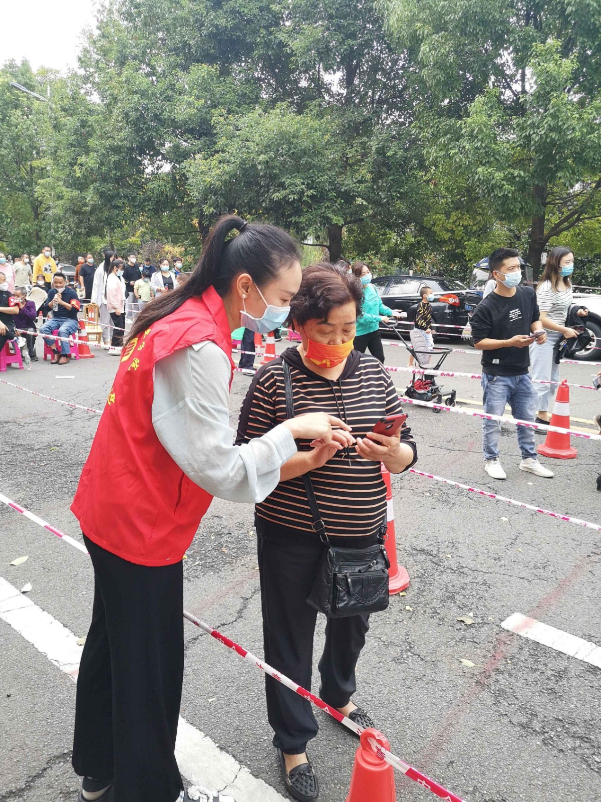 郝曦.jpg 郝曦.jpg