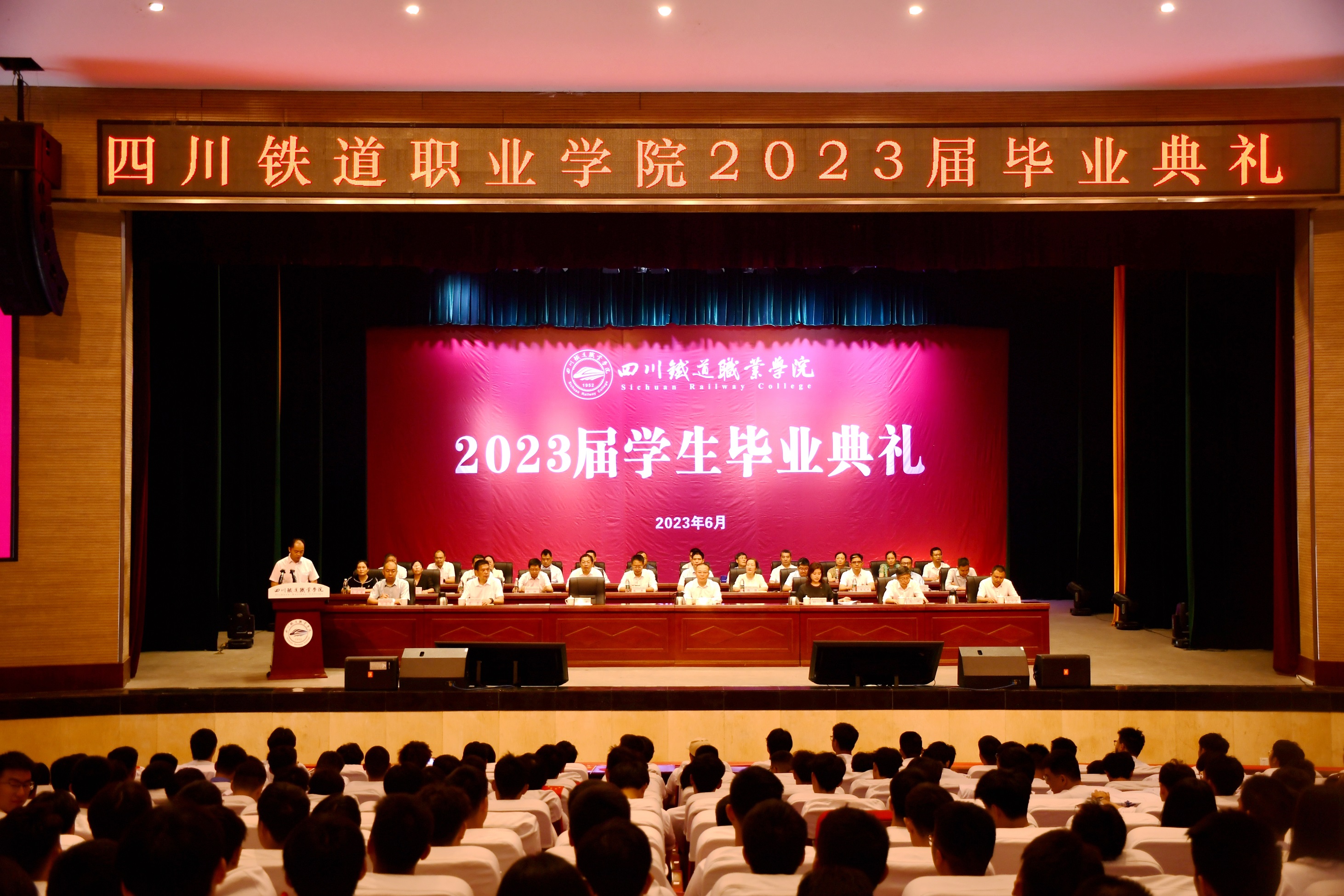 DSC_2916.JPG DSC_2916.JPG