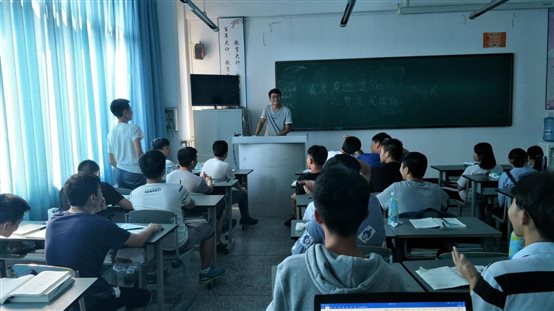 08973F23EDC1B5C1766A21A7886AA435